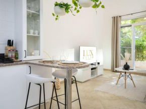 Charming Studio Escape in Motor City